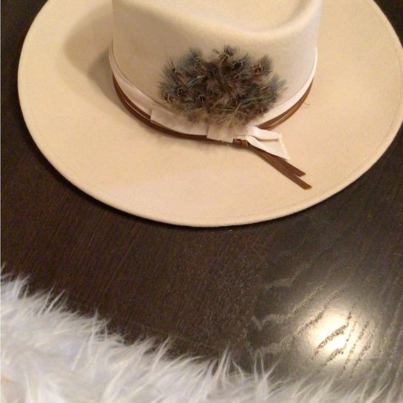 NEW! WyethxOlin peacock feather rancher - Picture 3 of 9